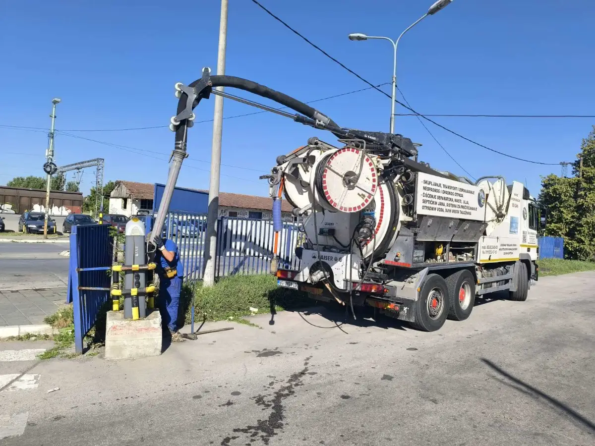 Odgušenje kanalizacije u Beogradu
